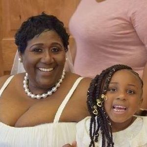 Meet your Posher, Linda